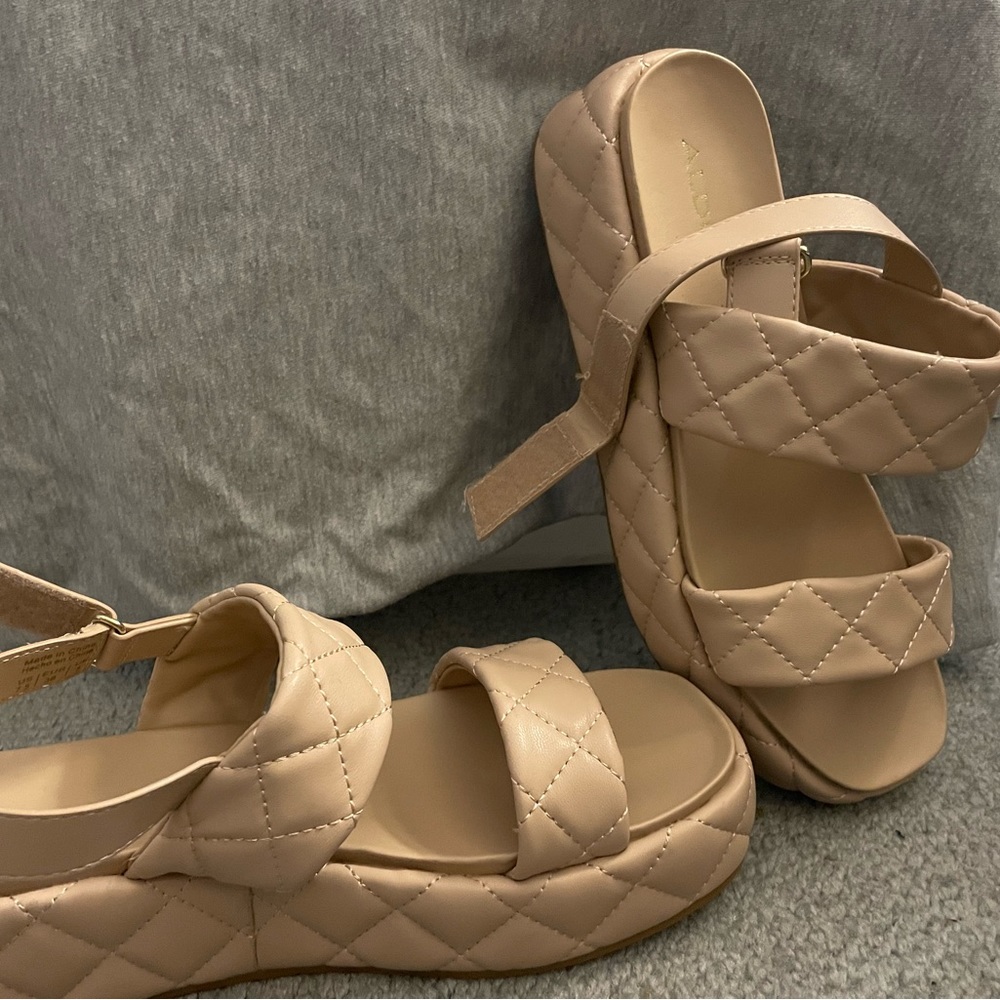 ALDO Sandals beige 7.5